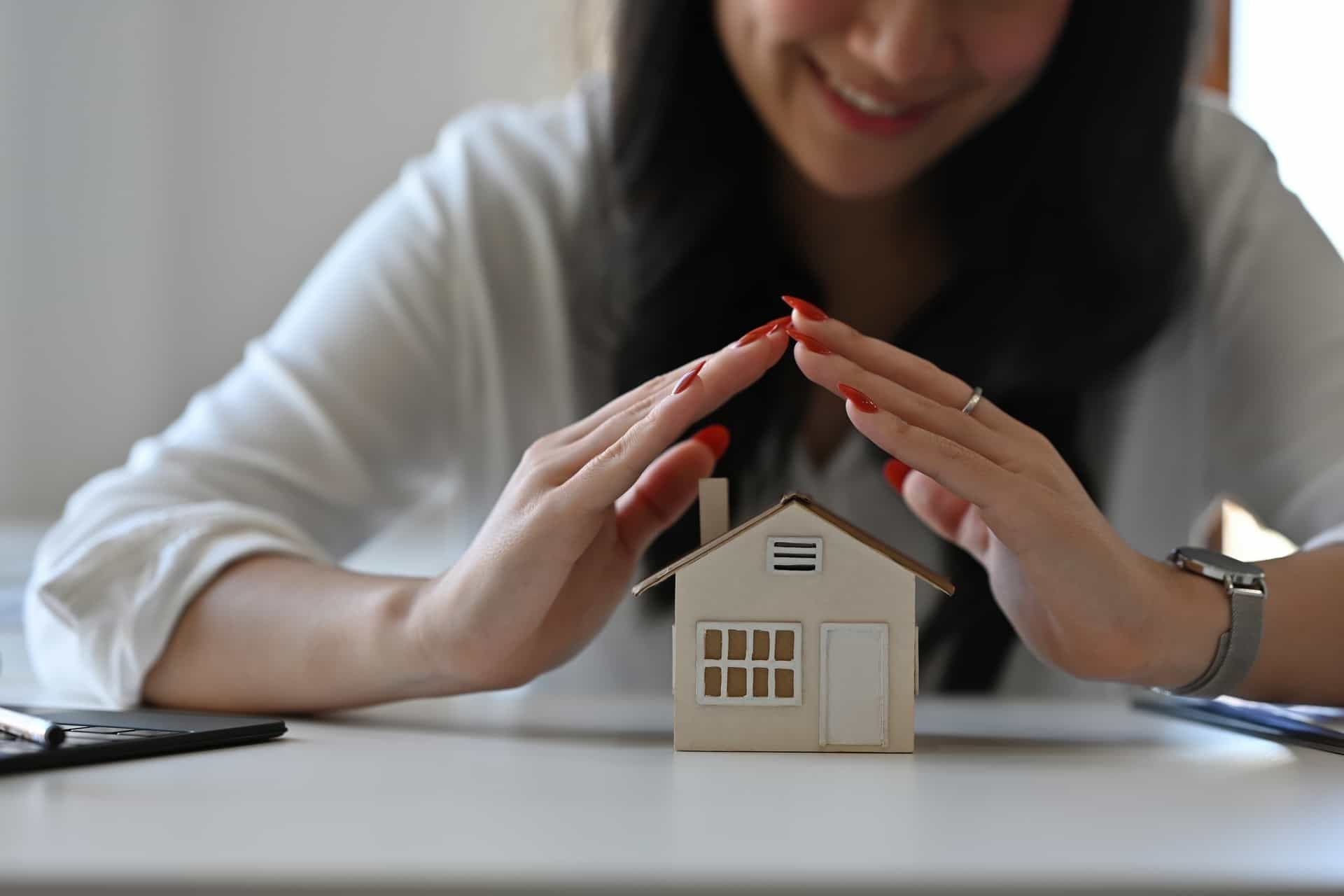 Lifetime Trust vs Living Trust: What’s the Difference?