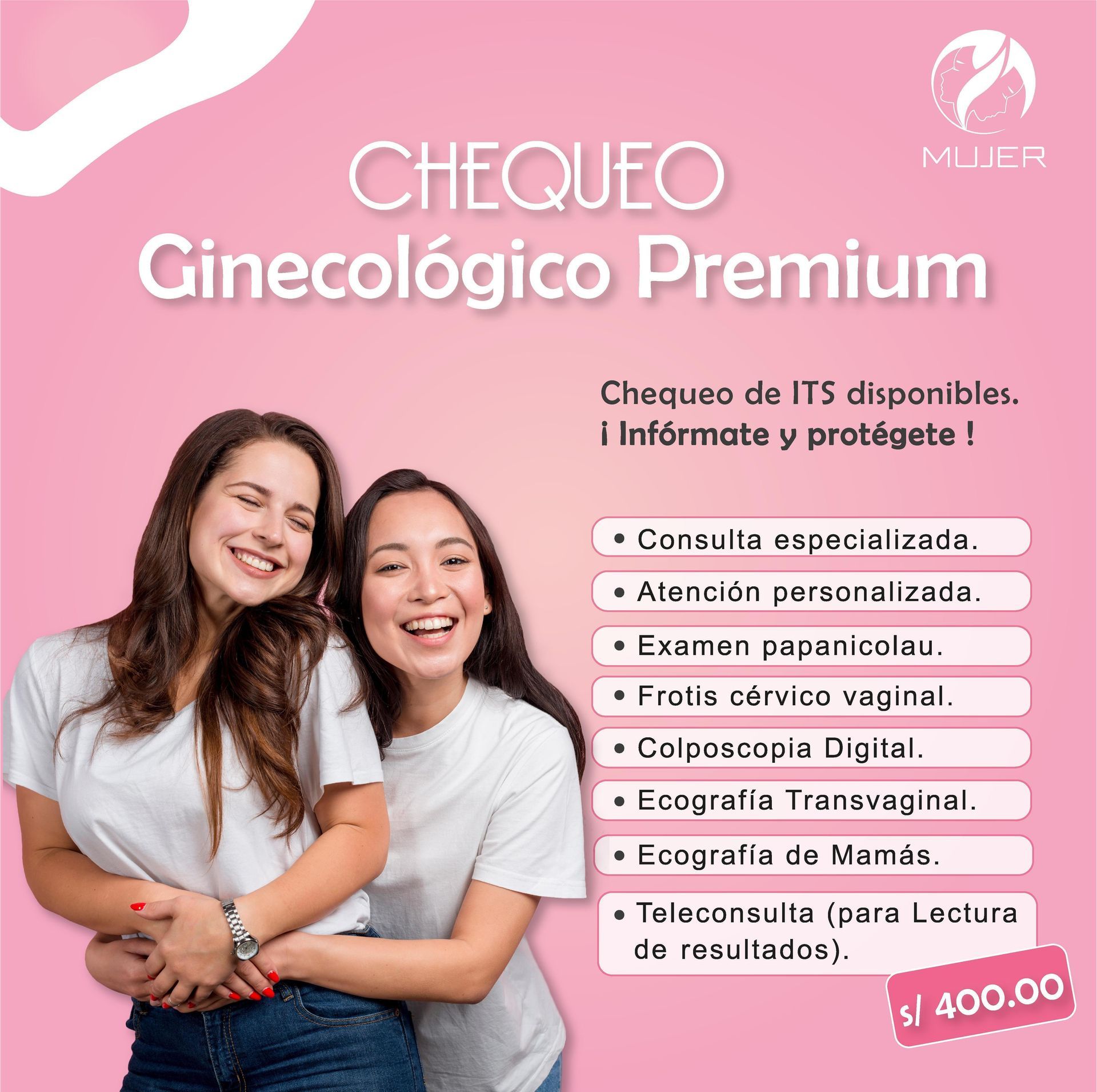 Dos mujeres se abrazan sobre un fondo rosa.