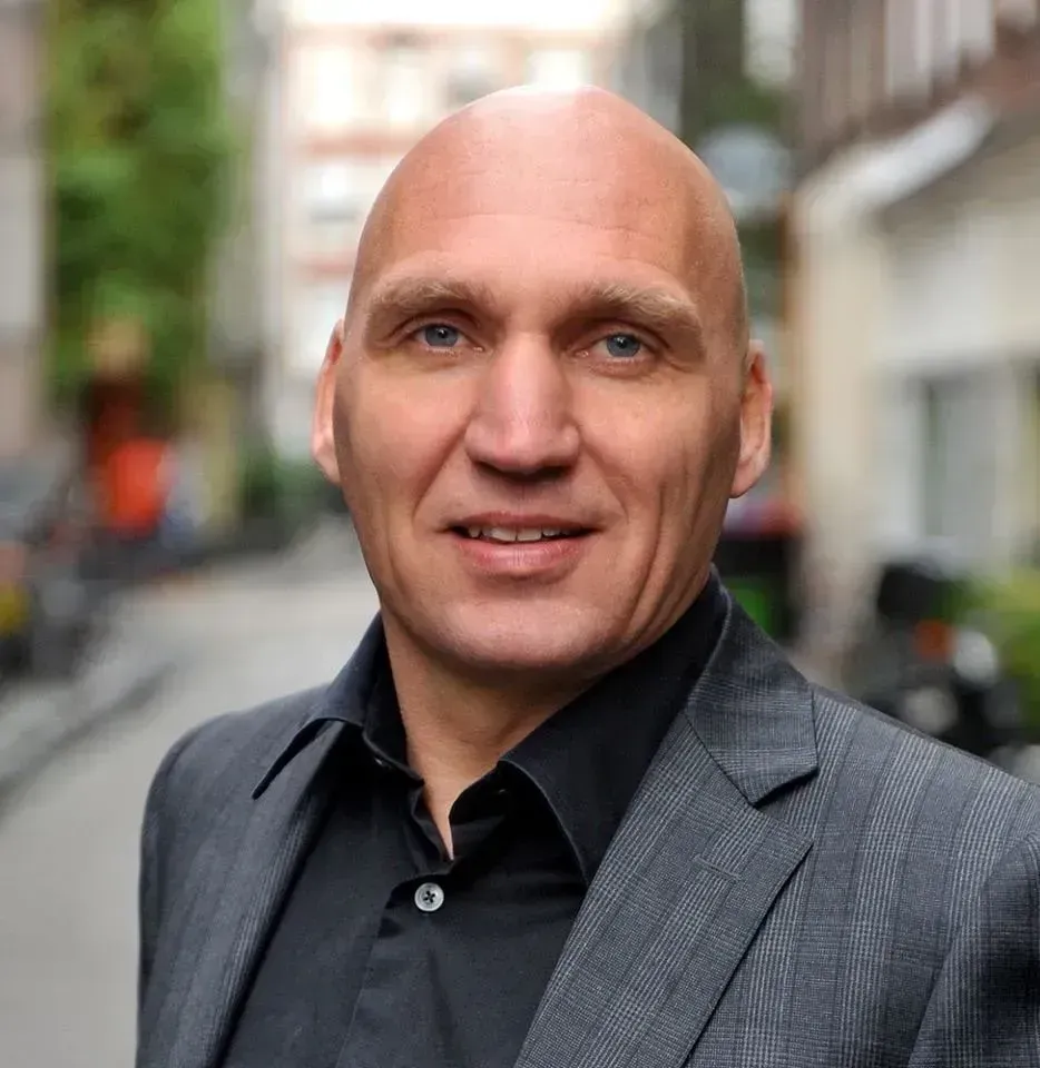 Erik Ter Velde Helmantelschilderijen .nl