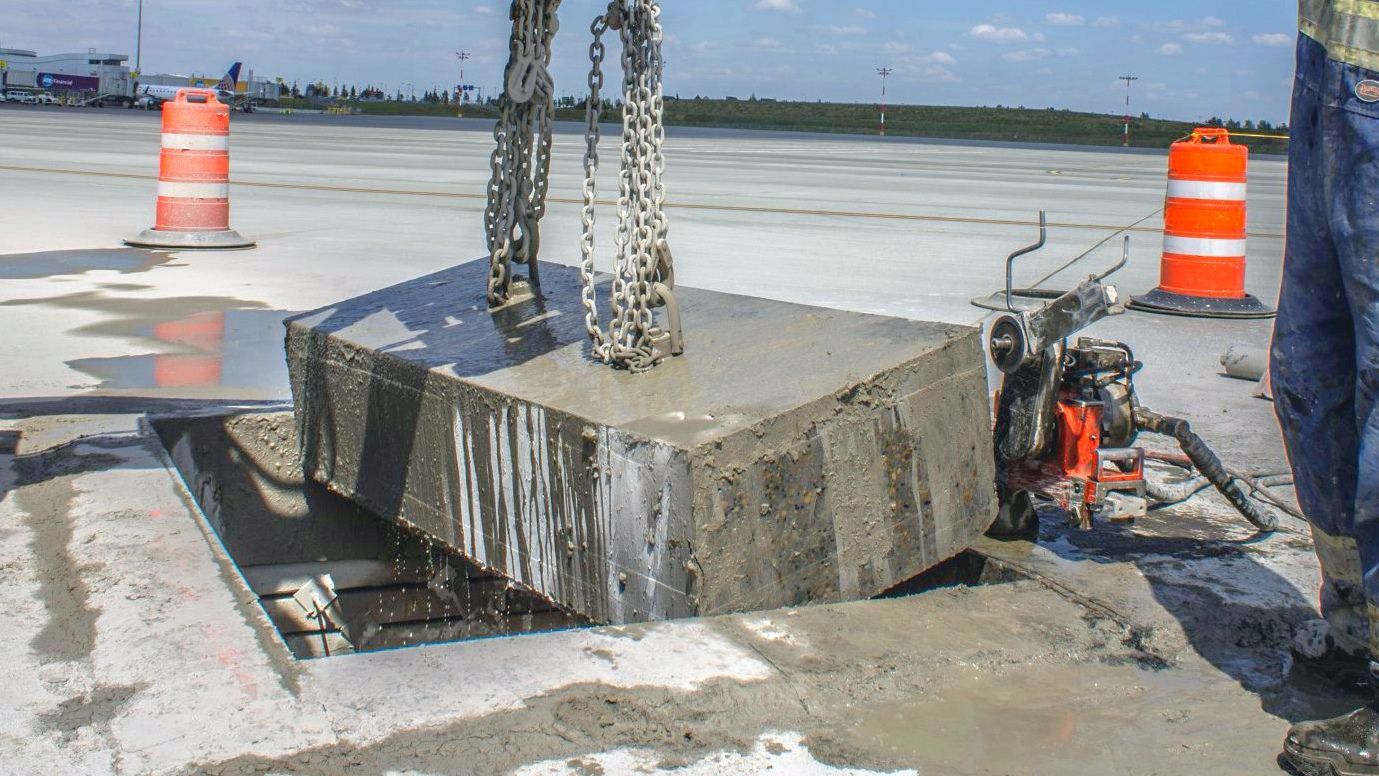Beton blok gezaagd met diamantzaag