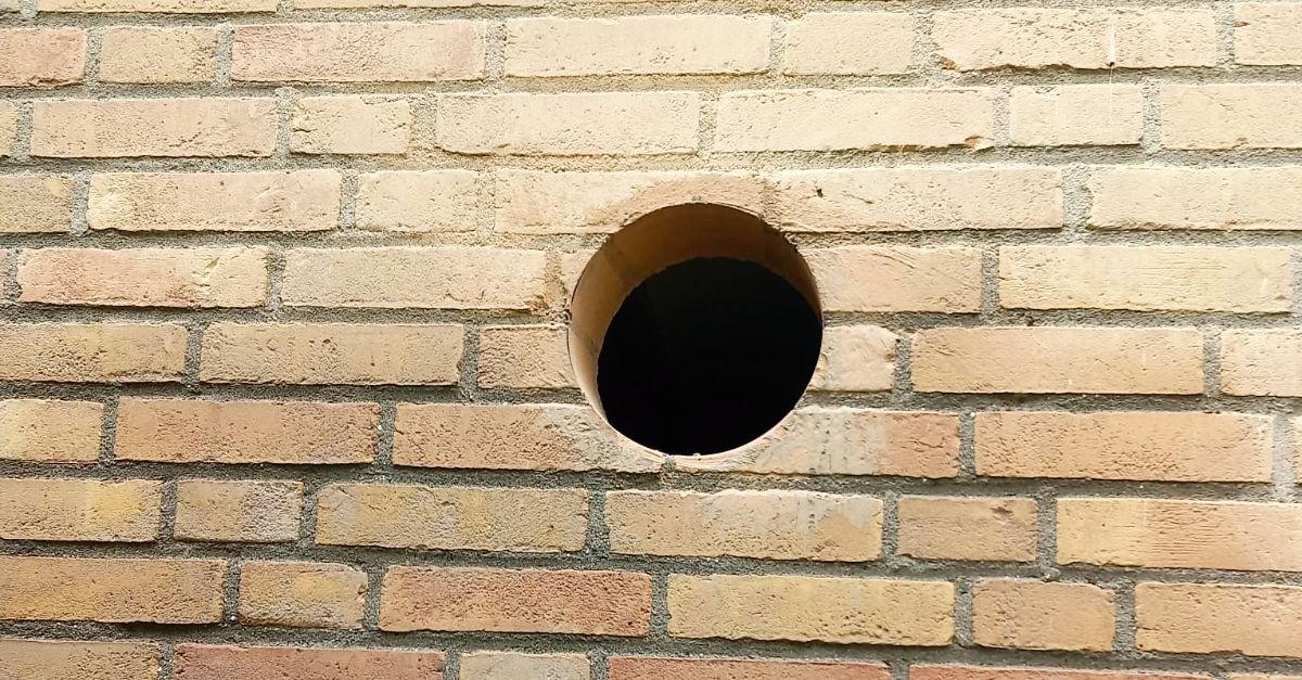 Gat laten boren ventilatie gaten