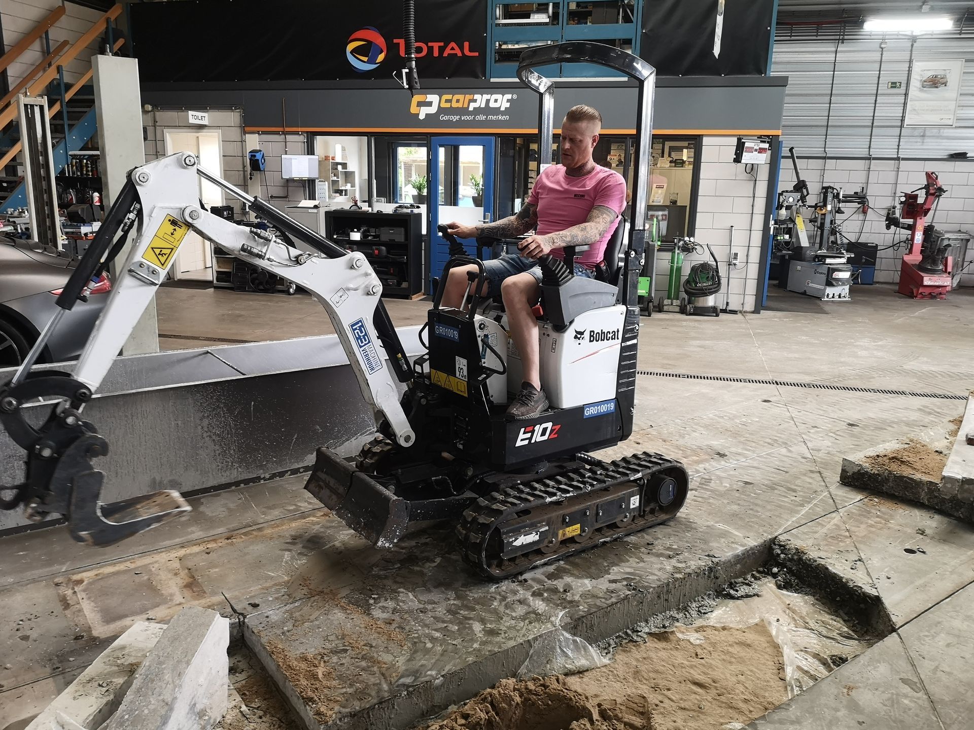 Betonvloer verwijderen Drillpro