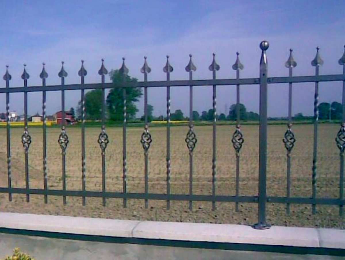 recinzione in ferro battuto