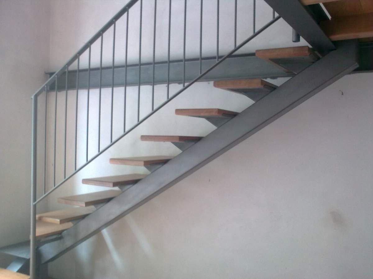 scala in metallo
