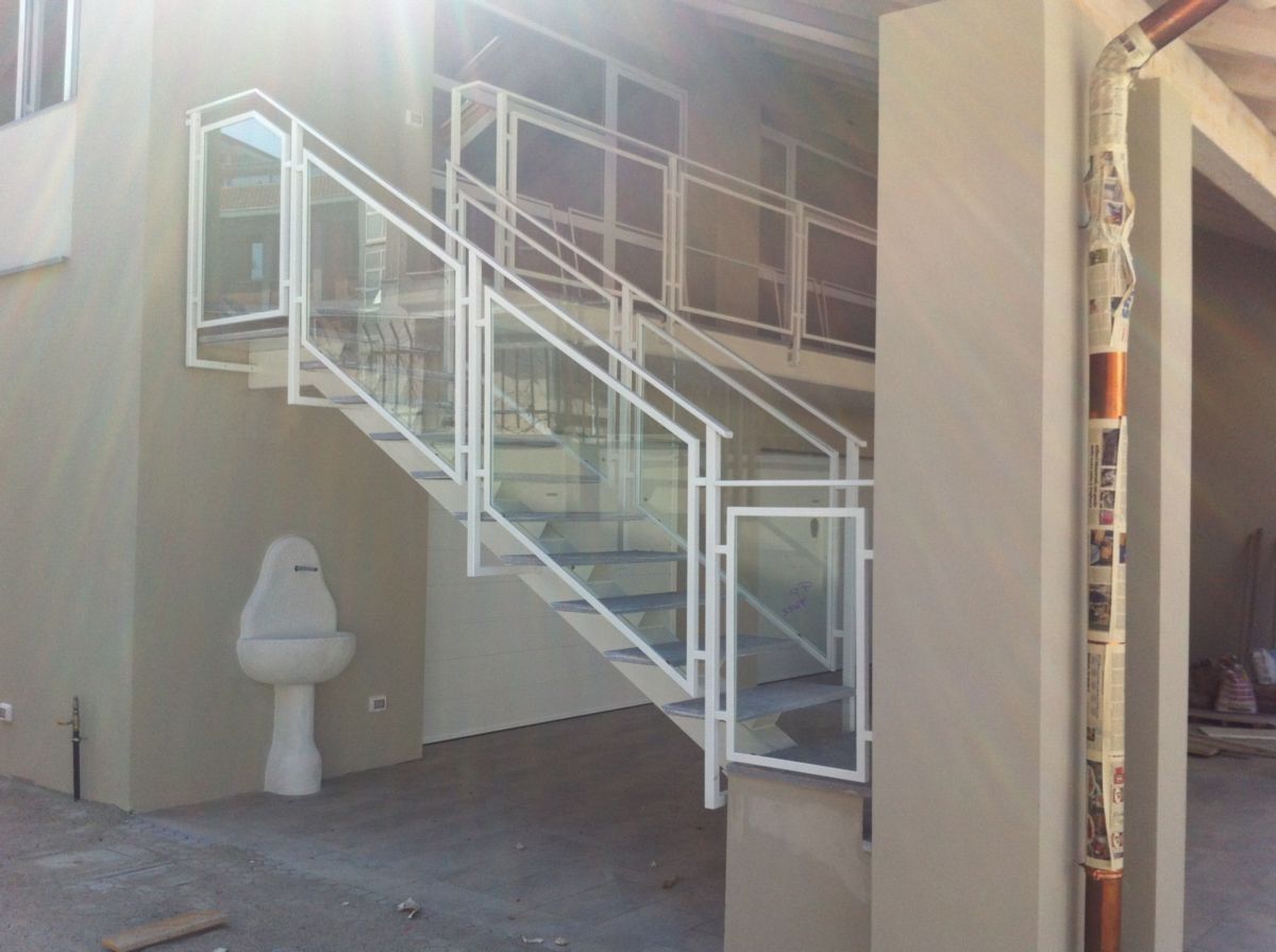 scala in metallo