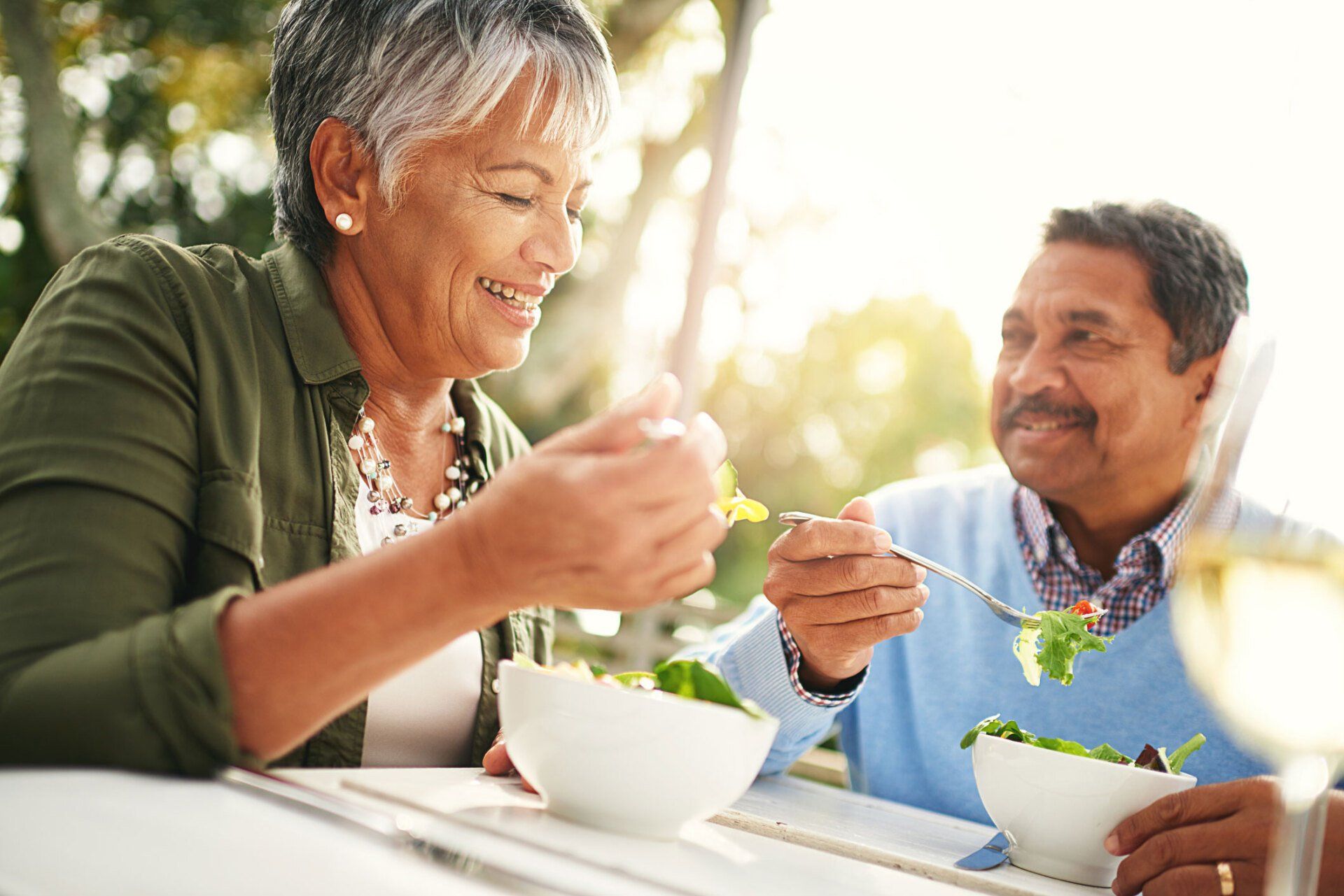 Couple Enjoying A Healthy Lunch | Sacramento, CA | Neubite Denture Center Couple Enjoying A Healthy Lunch | Sacramento, CA | Neubite Denture Center