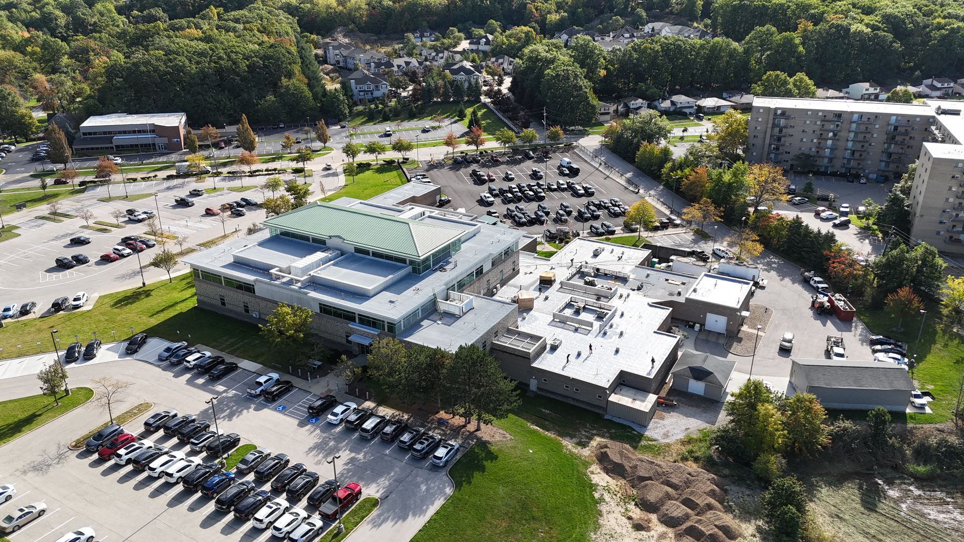 completed commercial roof installation in Parma, Ohio - spray foam over EPDM