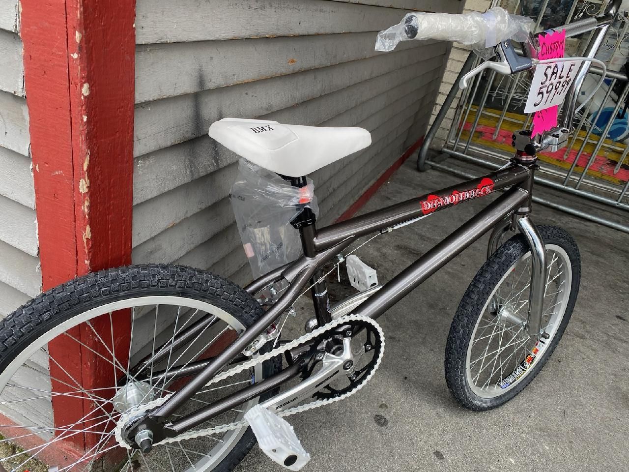 Custom Bike Mettalic Black — Lynnwood, WA — Harvy's Bike Shop