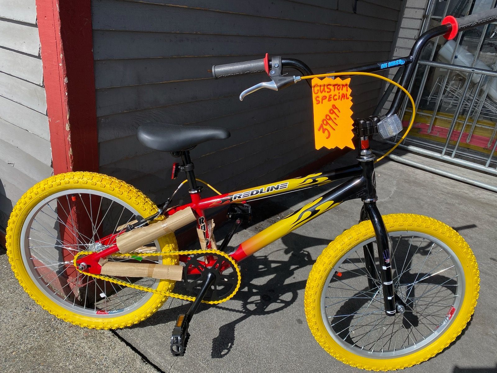 Yellow Custom Bike — Lynnwood, WA — Harvy's Bike Shop