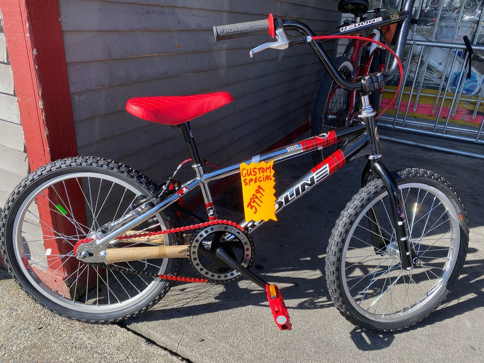 Mettalic Black Custom Bike — Lynnwood, WA — Harvy's Bike Shop
