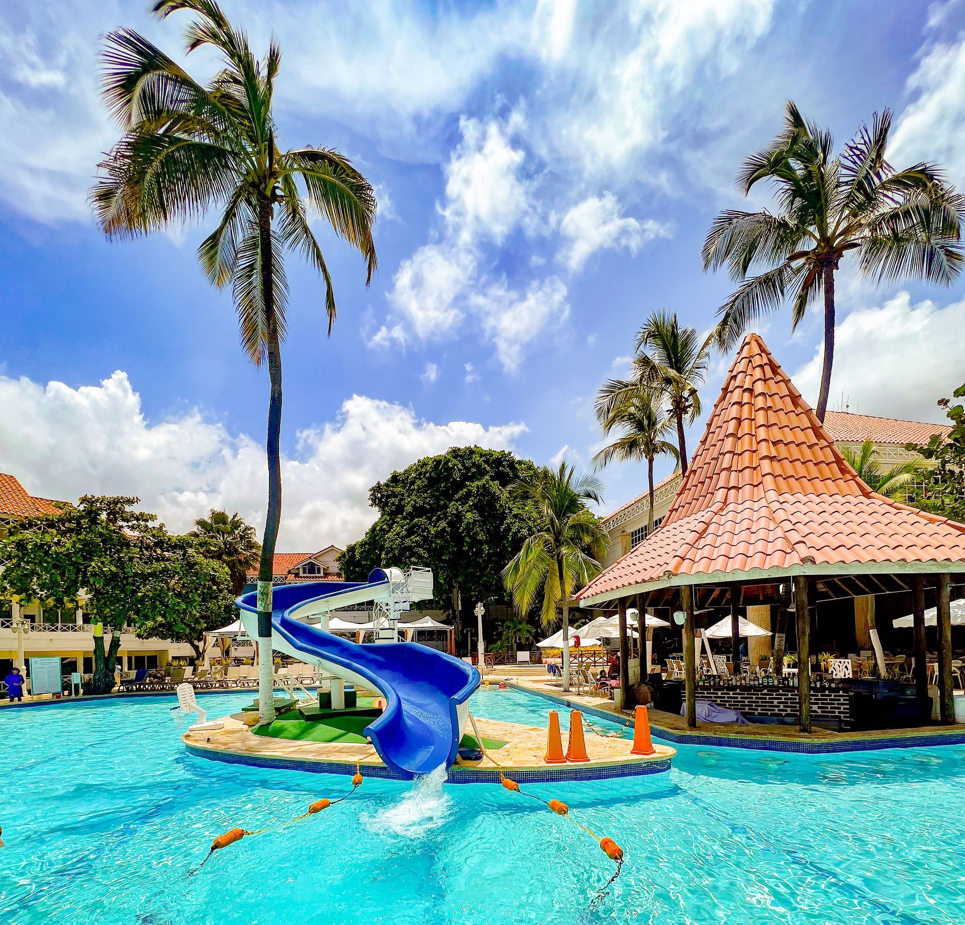 Hotel Las Américas Cartagena de indias Colombia: piscinas