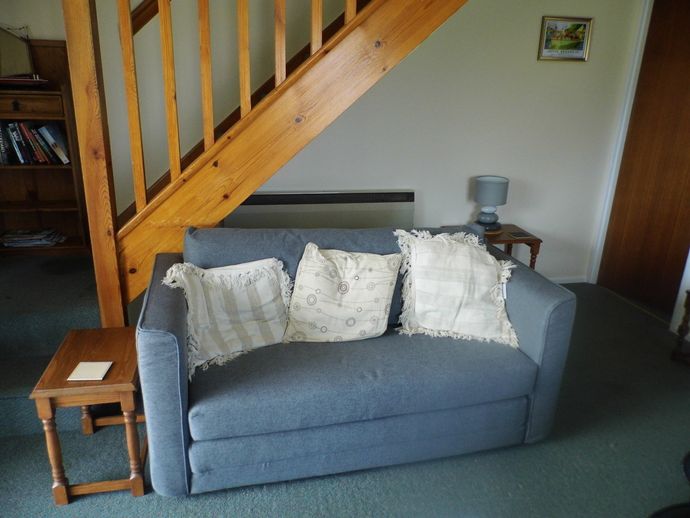 New (2020) 2-seater sofa that converts to a bed for 2.