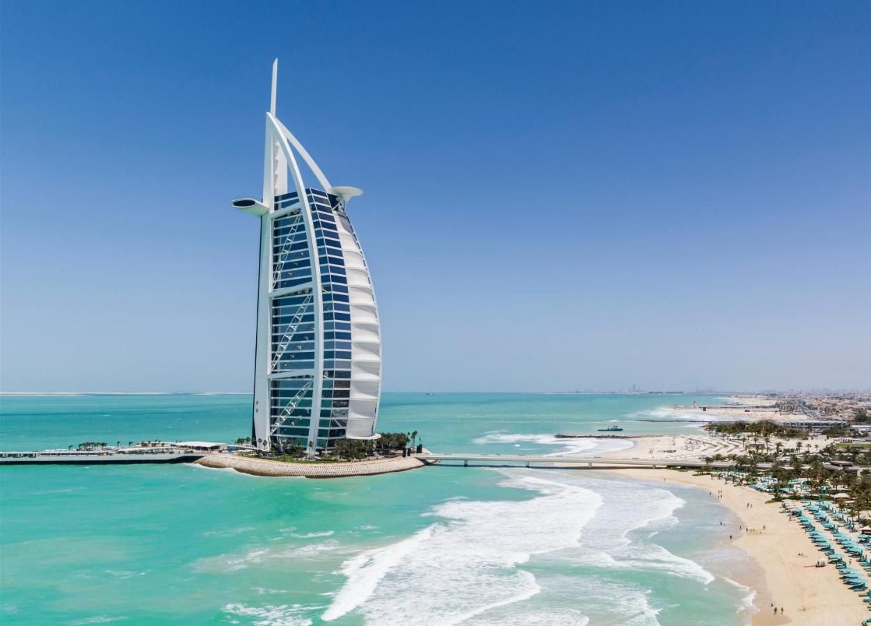 Burj Al Arab, an iconic 7★ luxury hotel in Dubai, ideal for First & Business Class Flight + Hotel holidays - xLuxuryFlights.com