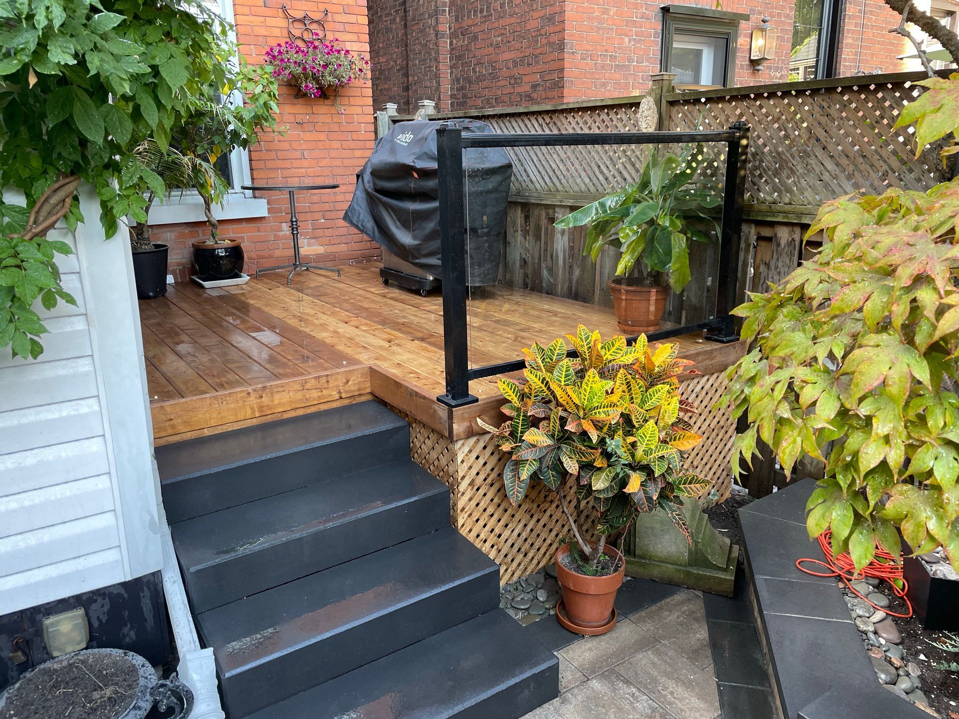 slate porch steps by professional stone mason Hamilto
