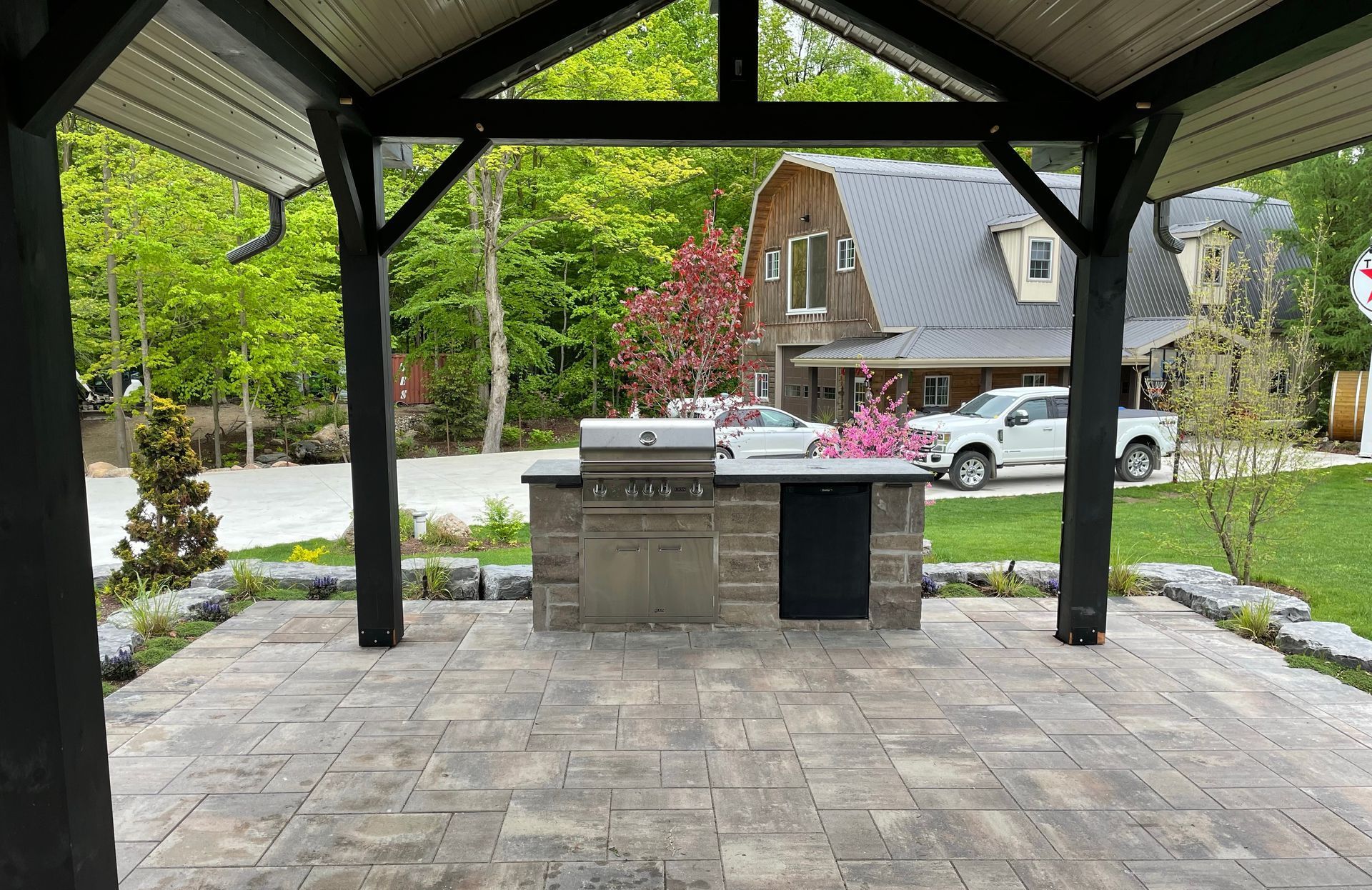 hamilton gazebo installation, stone bbq installation hamilton, outdoor kitchen bbq near me