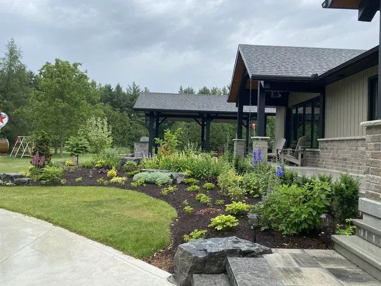 garden services in oakville ontario, gardening services in oakville ontario, garden company oakville on