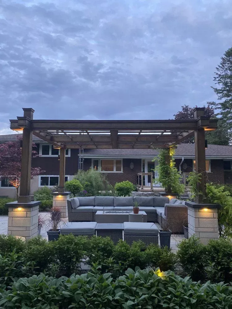 oakville landscape design, landscape design in oakville ontario, landscape edging in oakville ontario