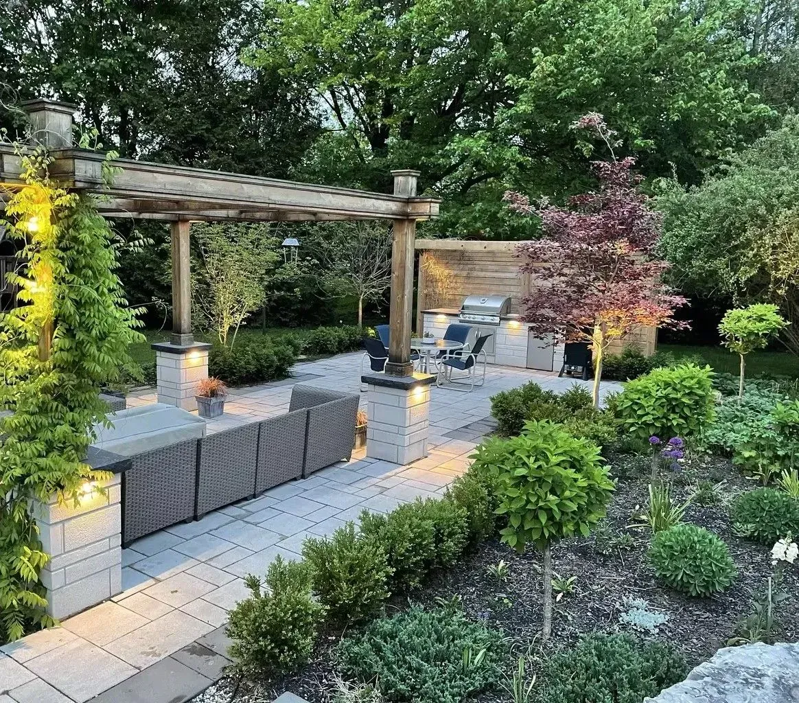 hardscape vs landscaping, hardscaping hamilton ontario, landscaping hamilton on