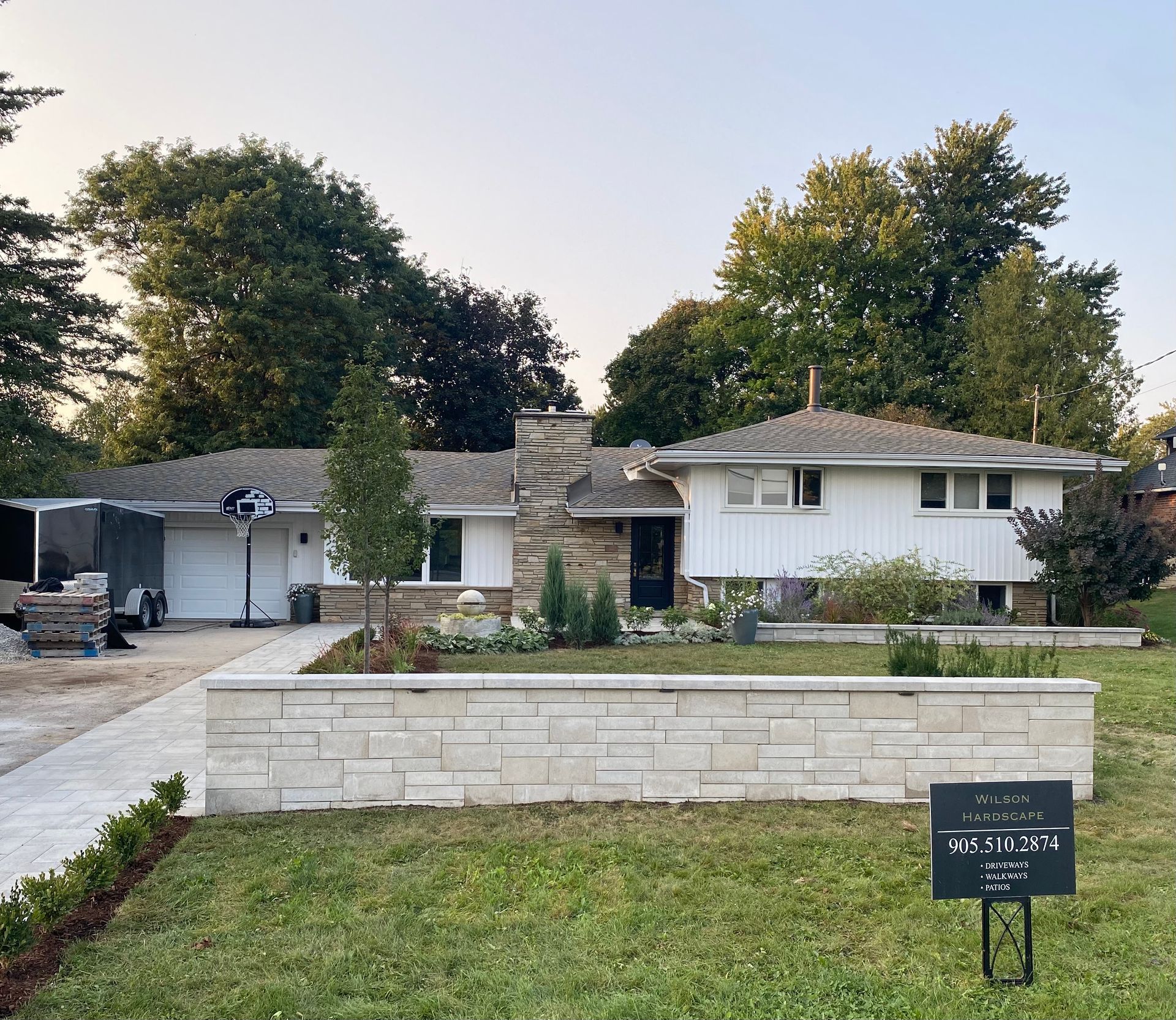 best landscape company near me, best lawn care maintenance company hamilton on