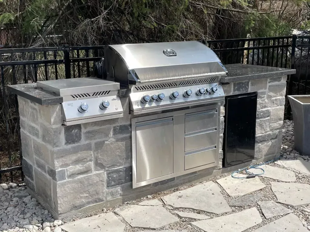 outdoor kitchen contractor near me, stone bbq installer near me, outdoor bbq installer milton on
