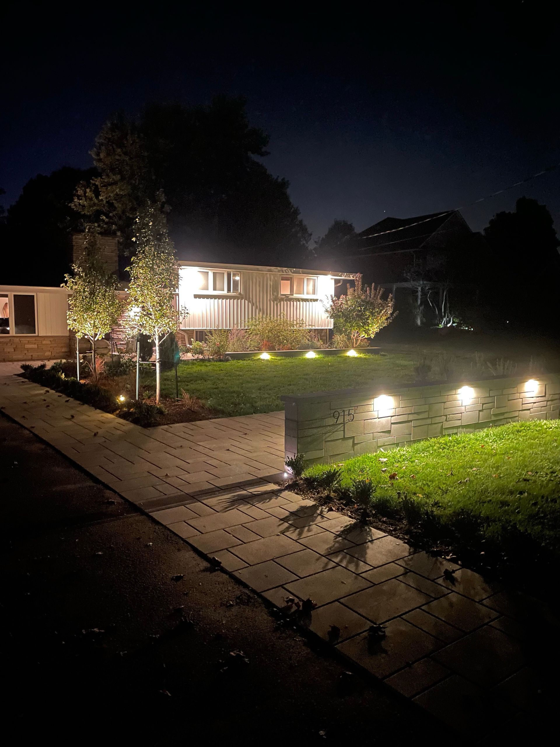 outdoor lighting burlington on, Burlington lights, outdoor lighting Burlington Ontario