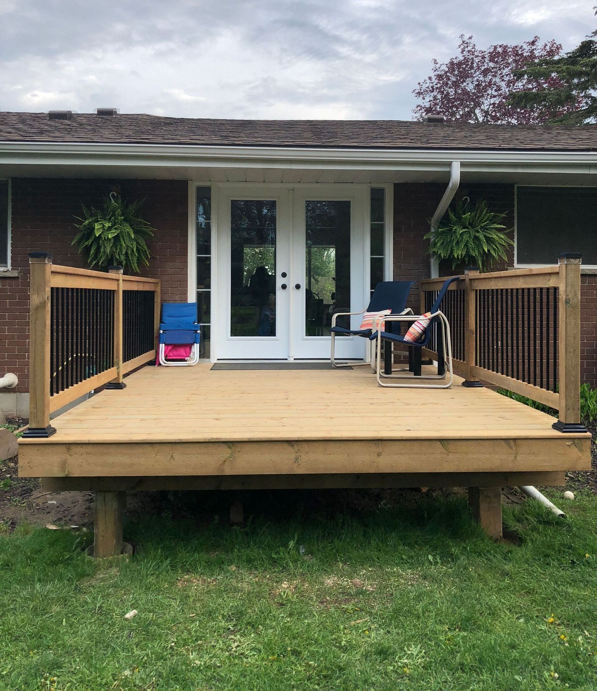 deck railing hamilton on, deck installation hamilton ontario, deck railing hamilton