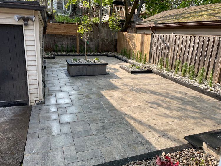 lawn edging near me, lawn edging hamilton ontario, lawn edging company near me
