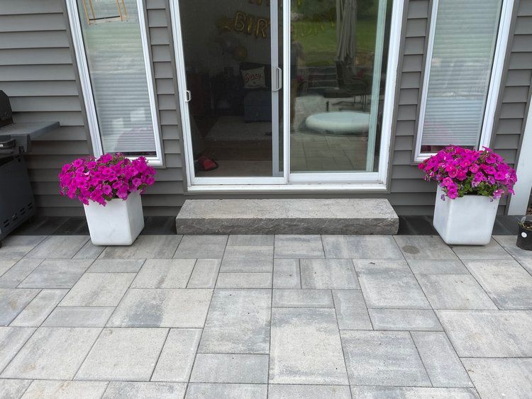 backyard patio installation near me, patio installers hamilton on, patio contractor near me