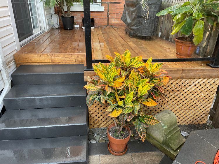 deck railing near me, deck railing installers near me, deck builder hamilton, deck builder near me