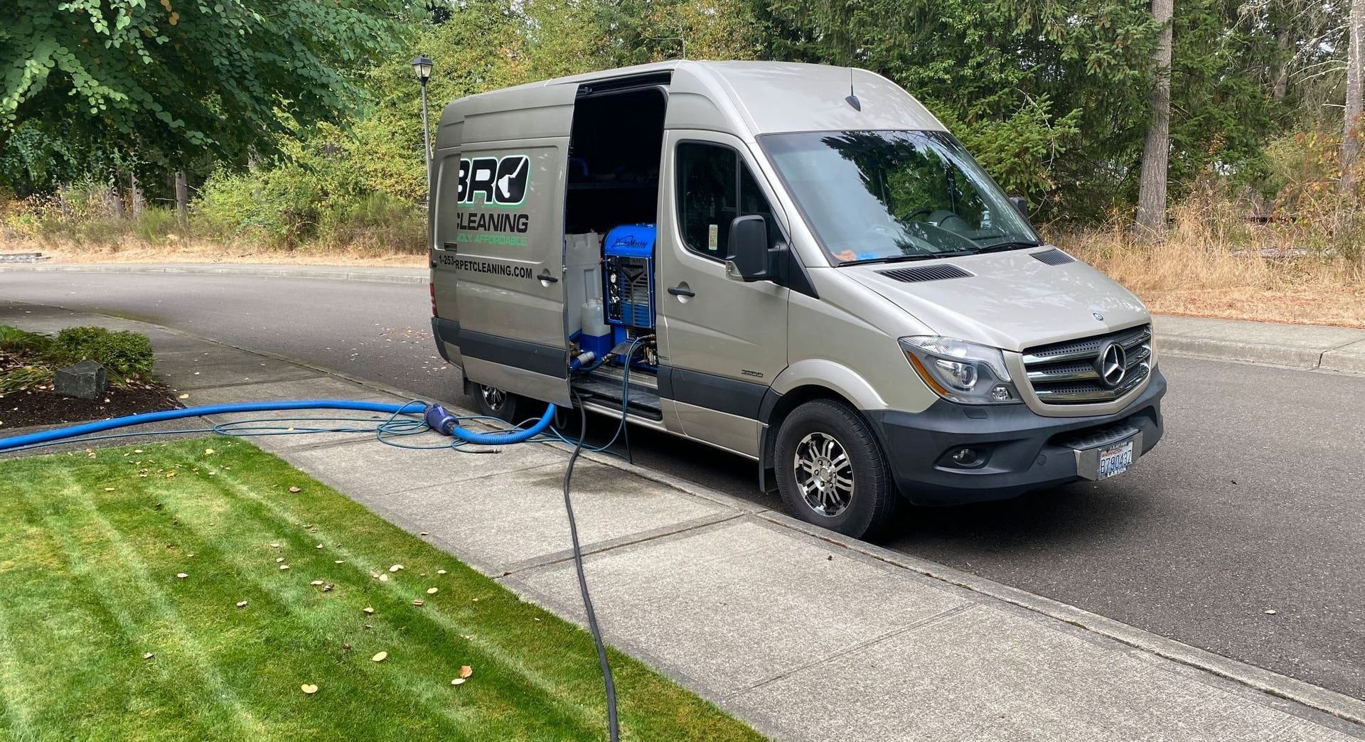 Residential Pressure washing service in Maple Valley, WA Residential Pressure washing service in Maple Valley, WA