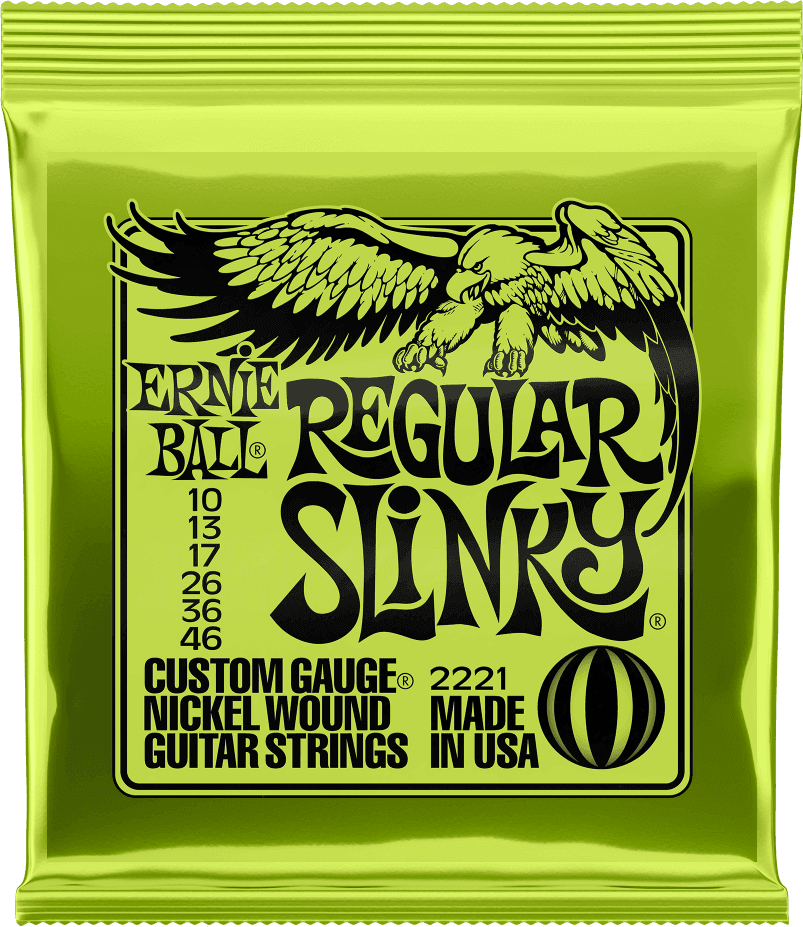 Een limoengroen pakje Ernie Ball Regular Slinky elektrische gitaarsnaren.
