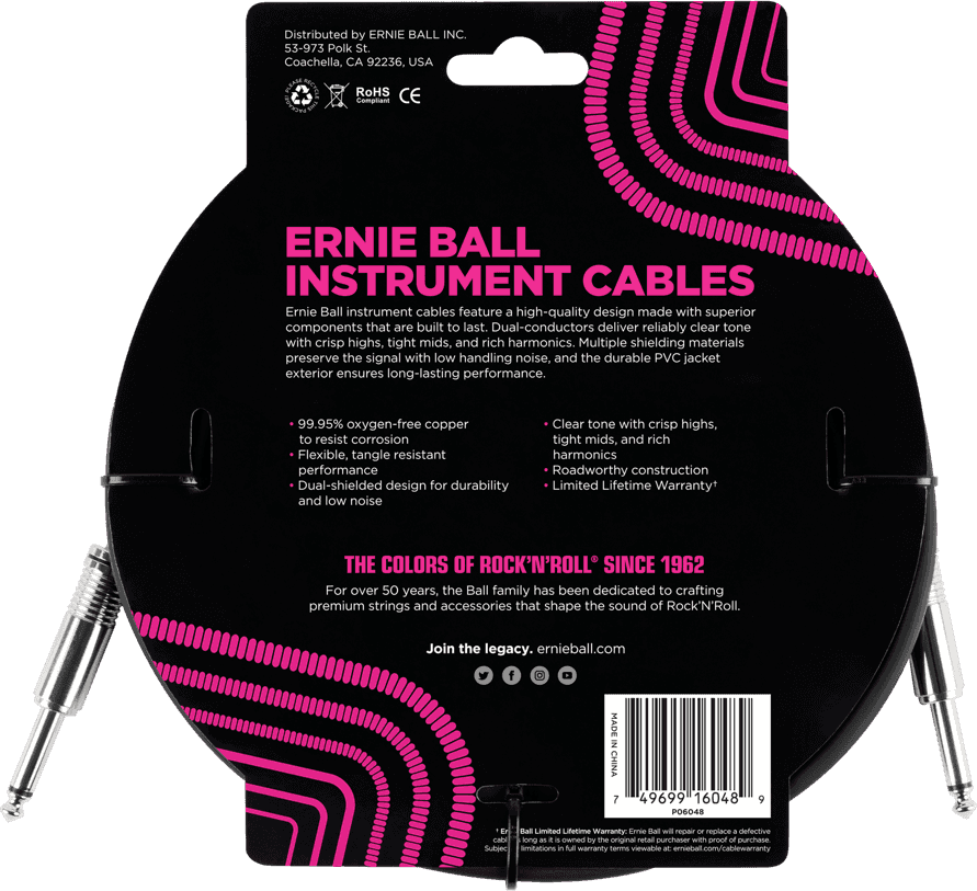 Een 3 meter lange zwarte instrumentkabel van Ernie Ball, opgerold in de originele verpakking, afgebeeld tegen een zwarte achtergrond met roze accenten.