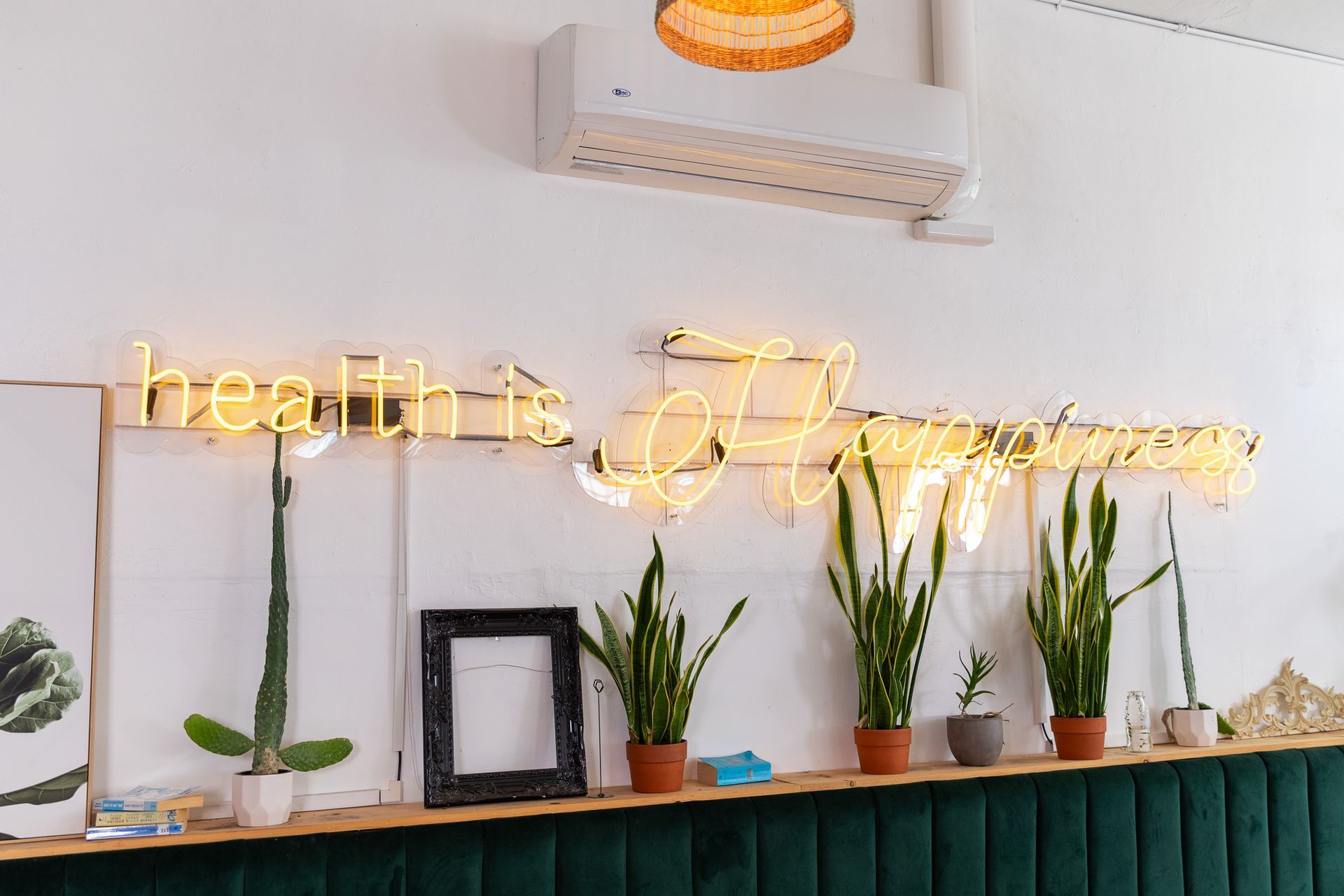 Yellow neon sign