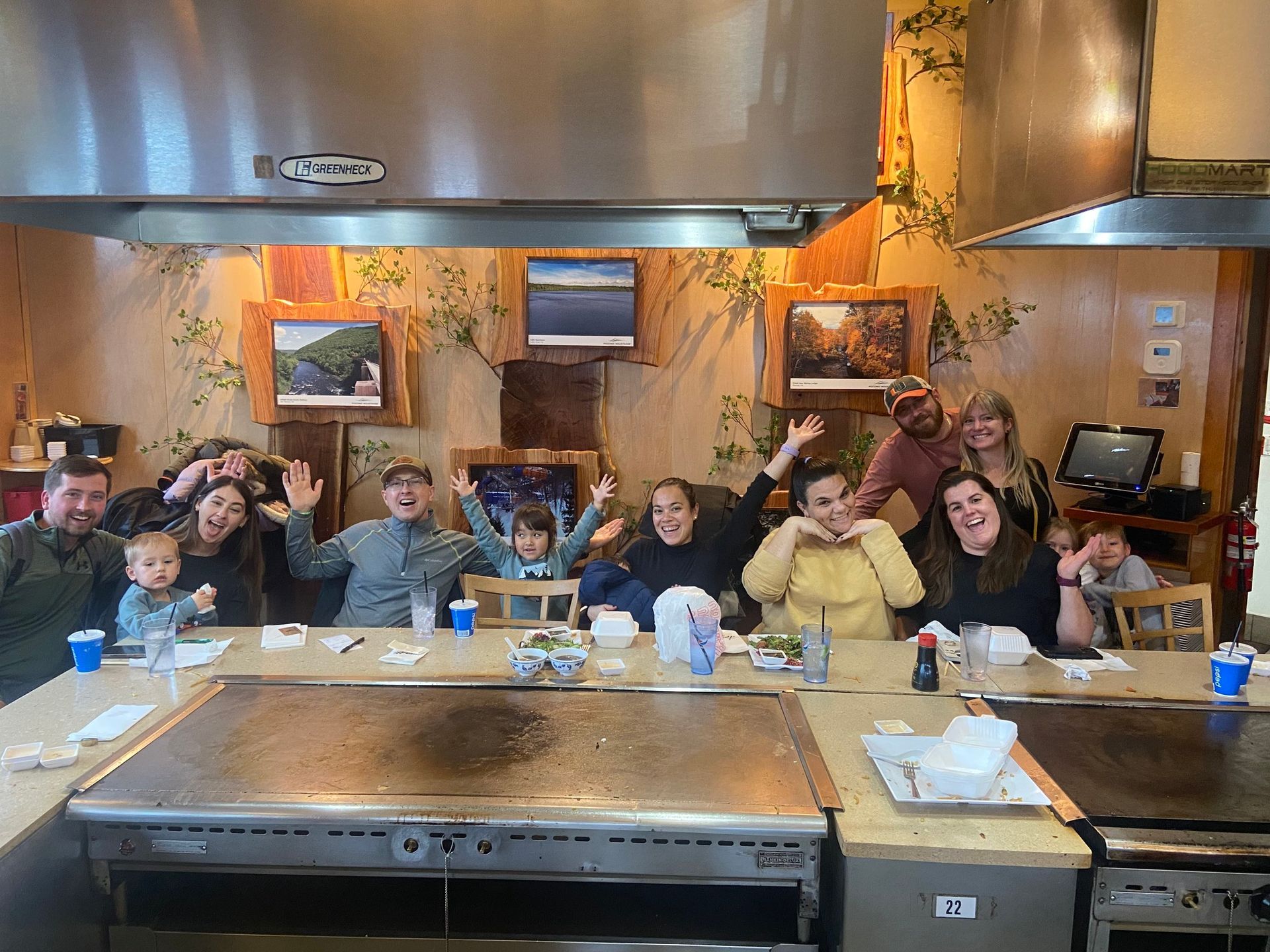 A group of people are having a good time at desaki