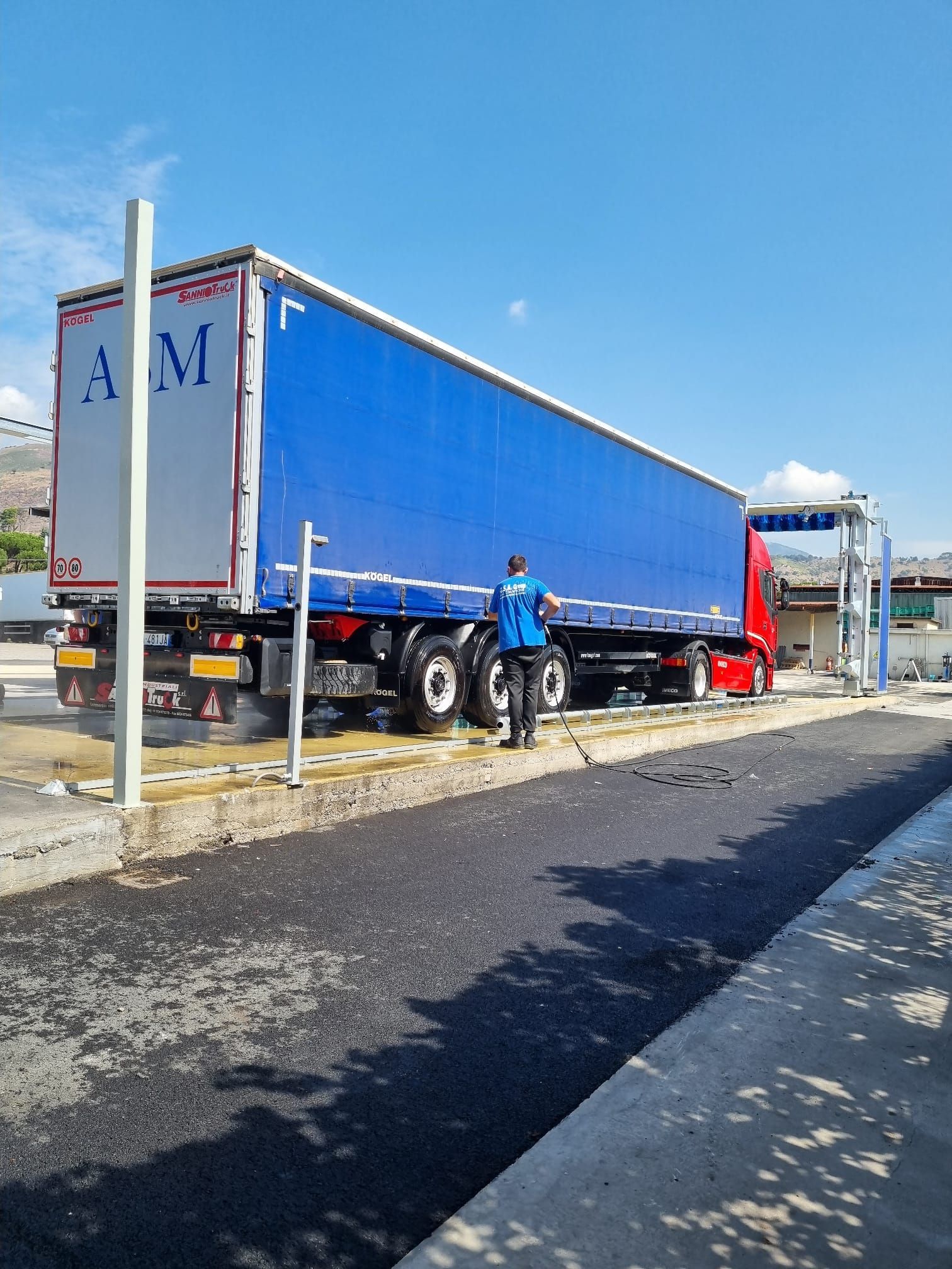lavaggio camion