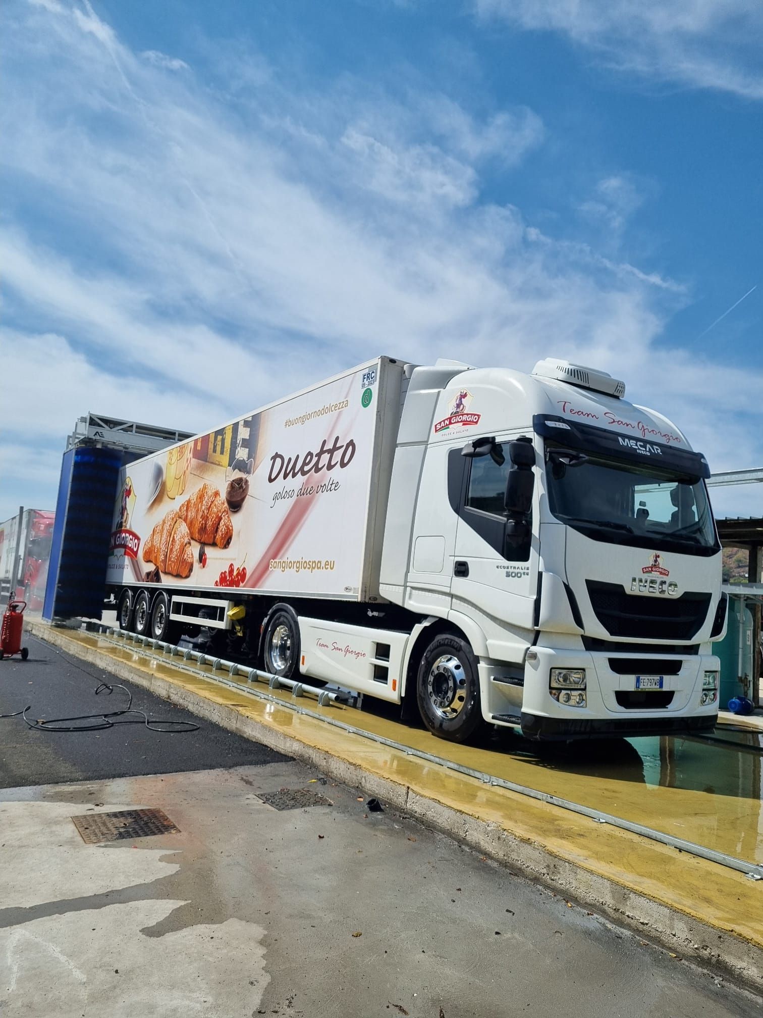 lavaggio camion