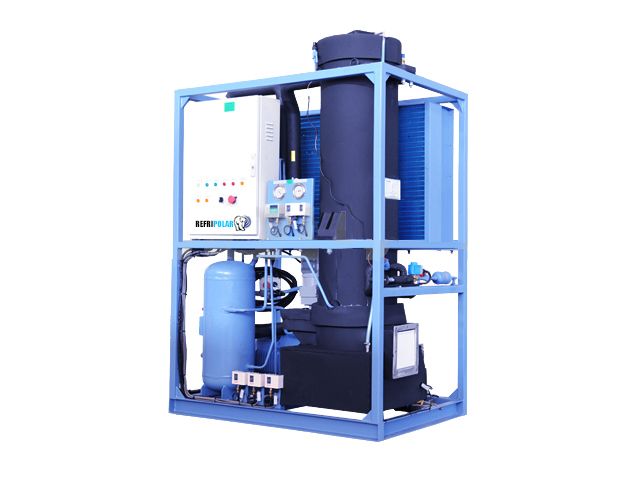 Máquina de tratamiento de agua industrial con estructura de acero azul, depósitos, tuberías y panel de control.