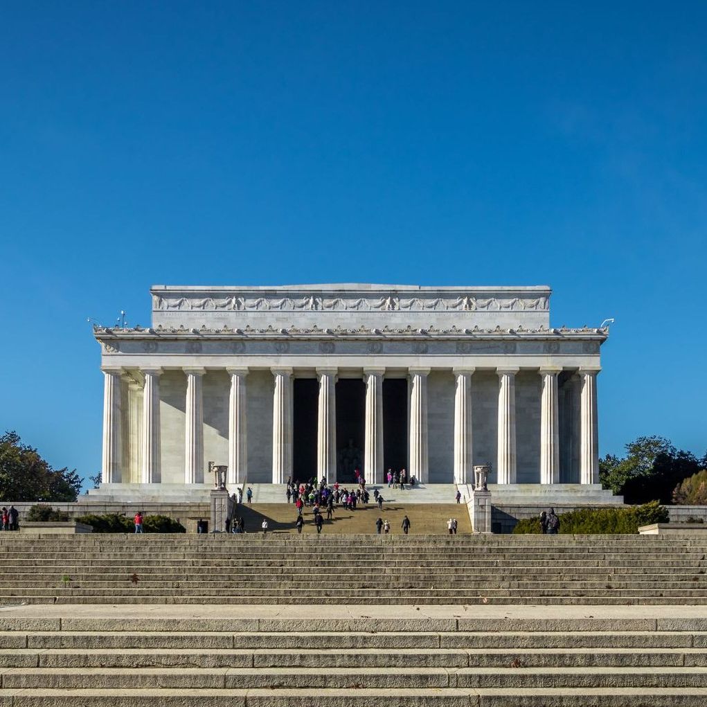 The lincoln memorial in washington d.c. with stairs leading up to it