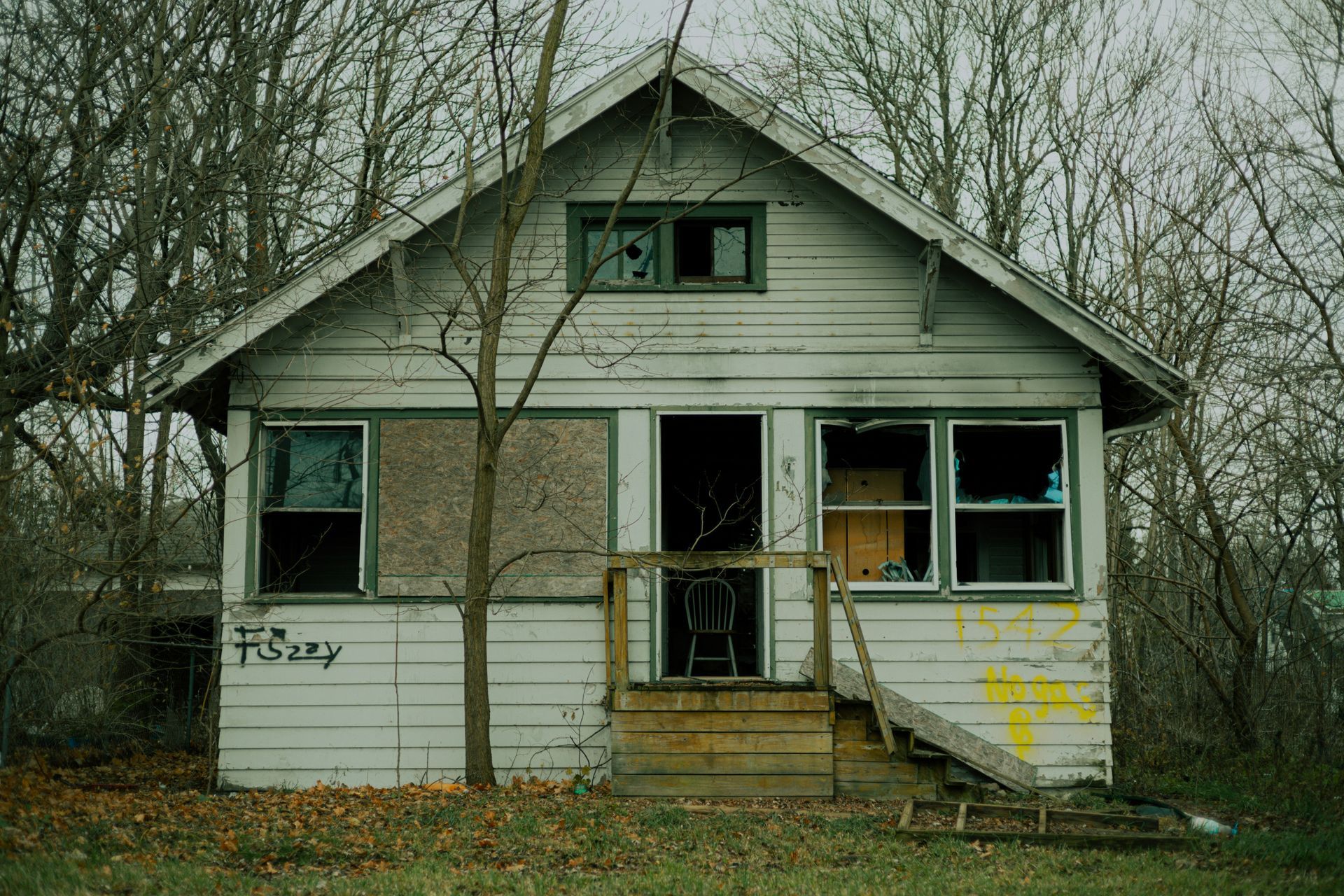 Sell an Unappealing House Without Renovations