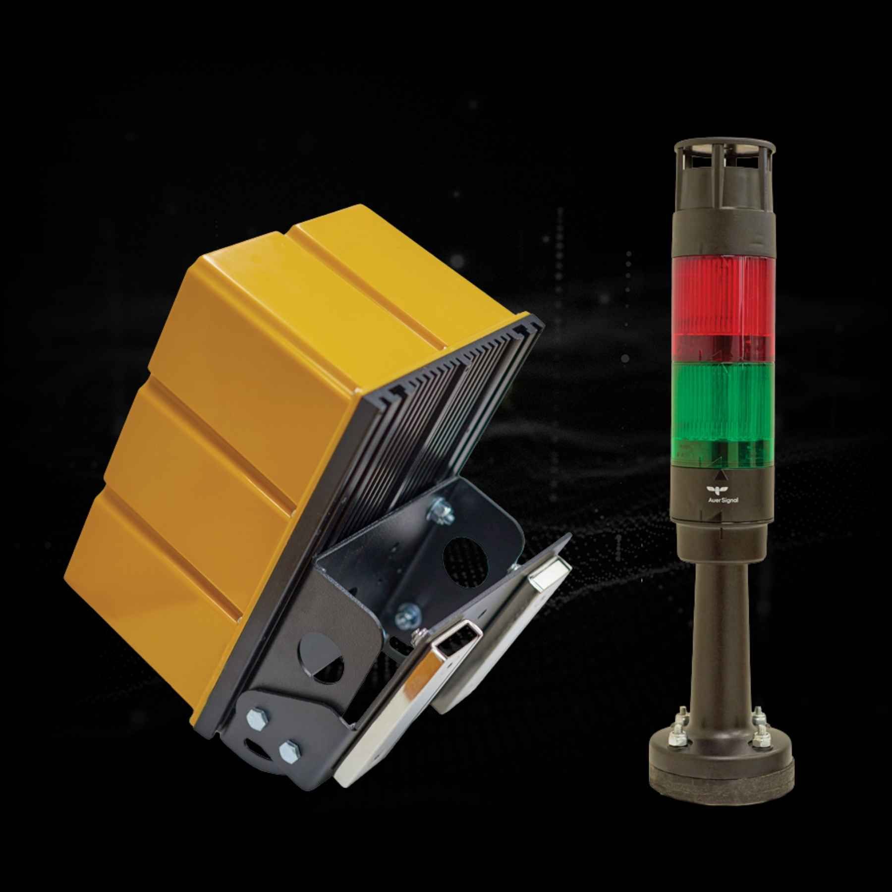 A black compact antenna beside a SCAN~LINK light tower used for conveyor systems