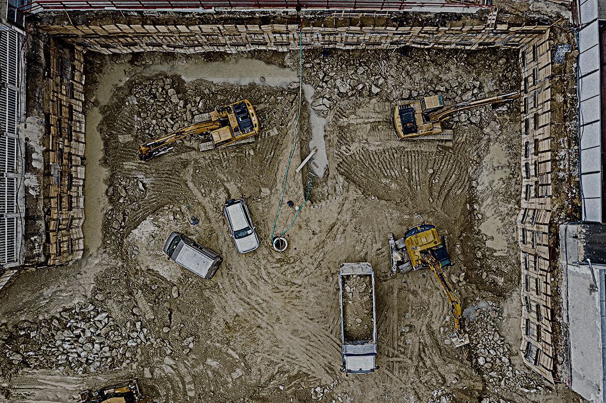 Construction site worker safety — SCAN~LINK passive RFID detection for heavy equipment