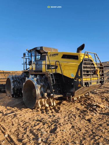 SCAN~LINK system installed on a BOMAG landfill compactor