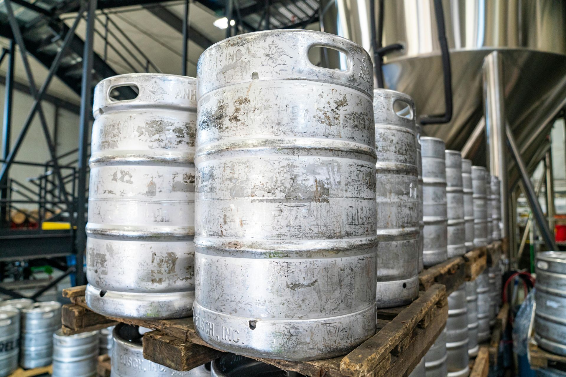 pictures of beer barrels