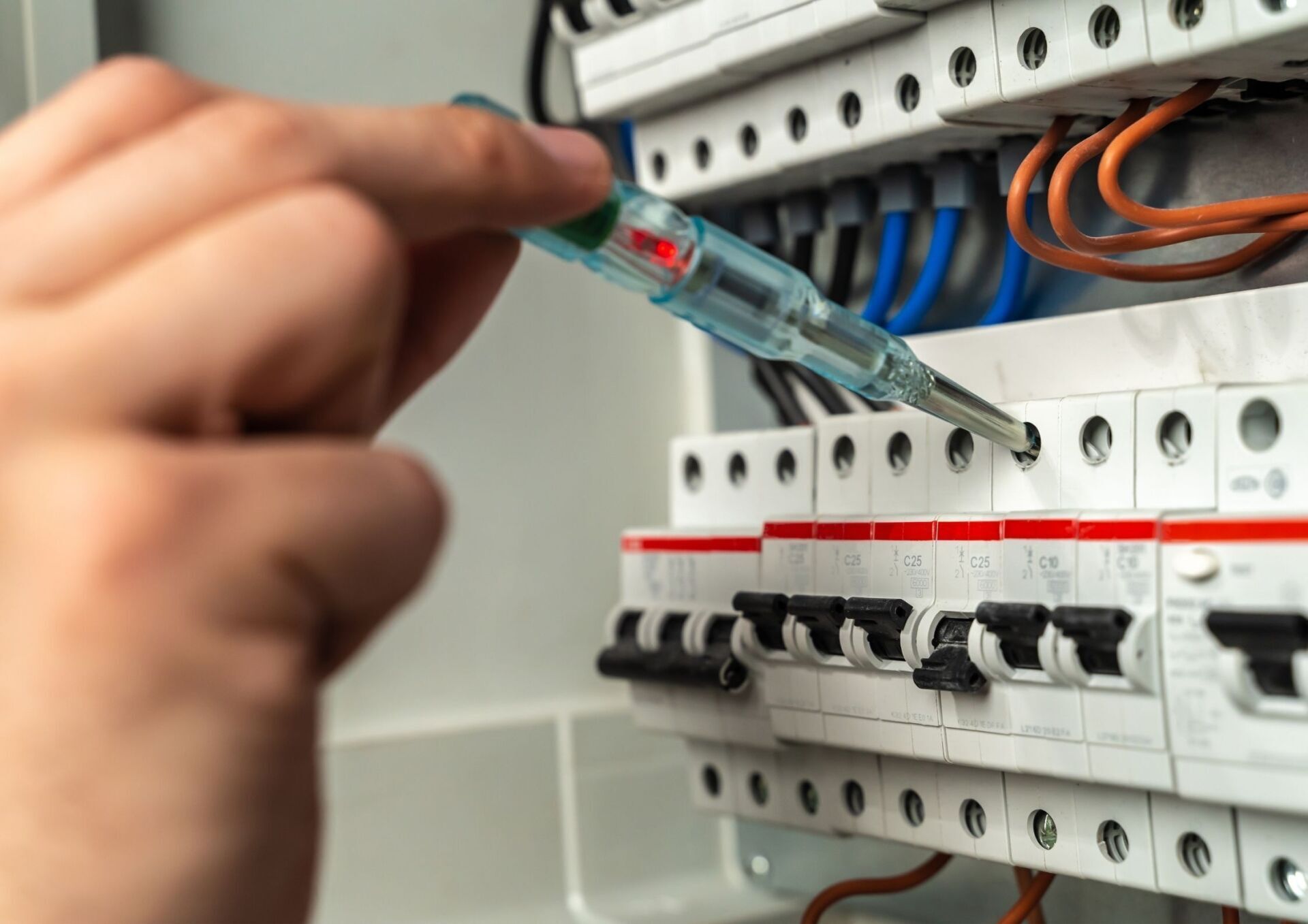 Groepenkast, ABB, elektricien, rohn elektra, groep, stroom, meterkast, stopcontact, verlichting