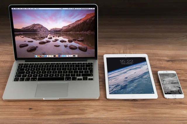 how much does a business website cost