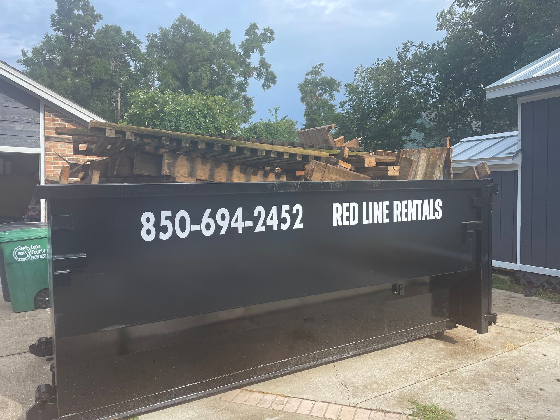 Dumpster Rental Service | Crawfordville, FL | Red Line Rentals