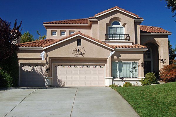 Two-storey House — Las Vegas, NV — Tina Lim Dwellness