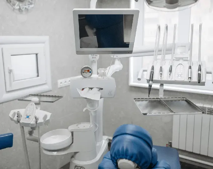 family and cosmetic dentist in Greenville SC providing professional dental care