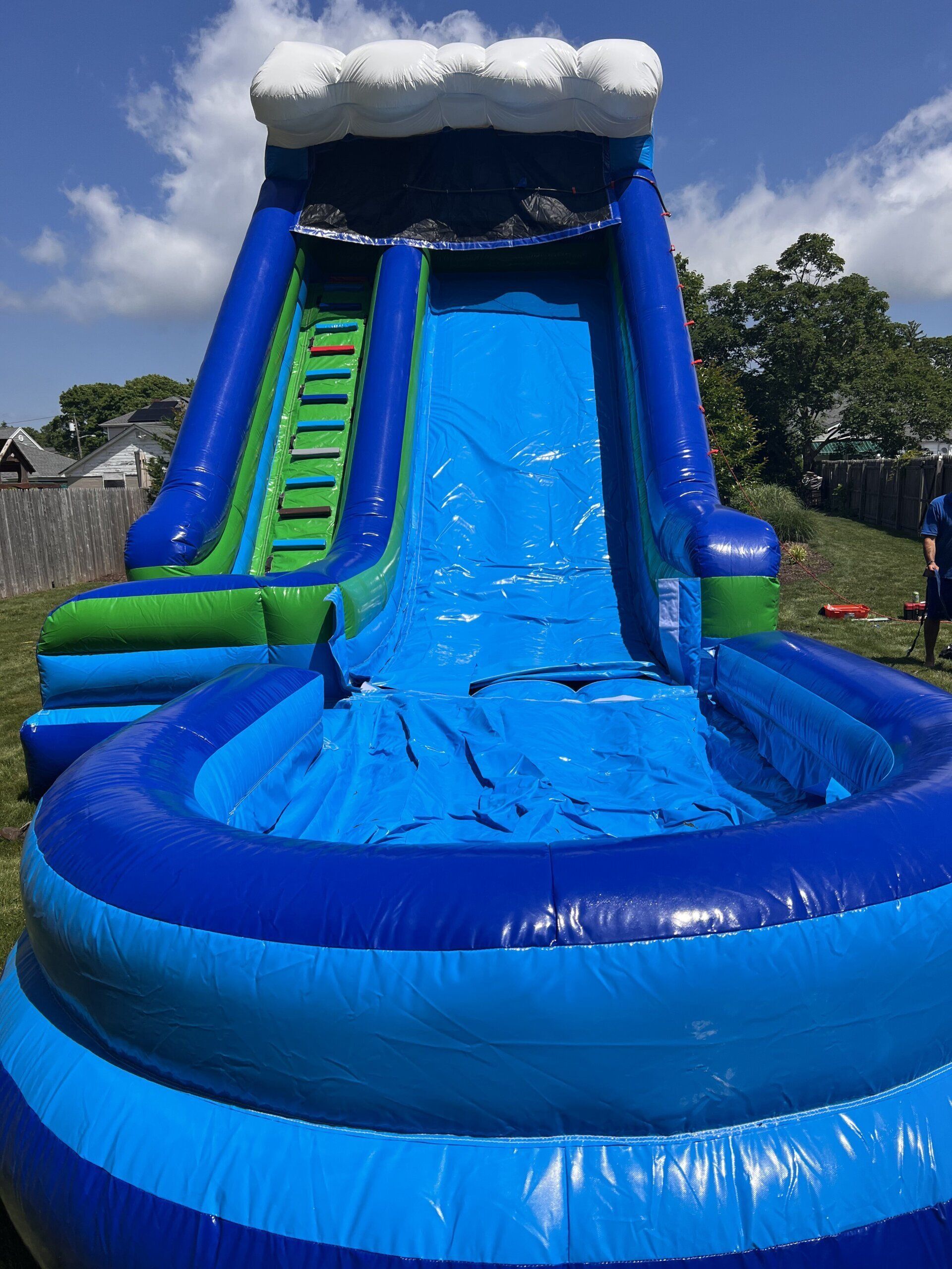 23 Wave Slide with Pool