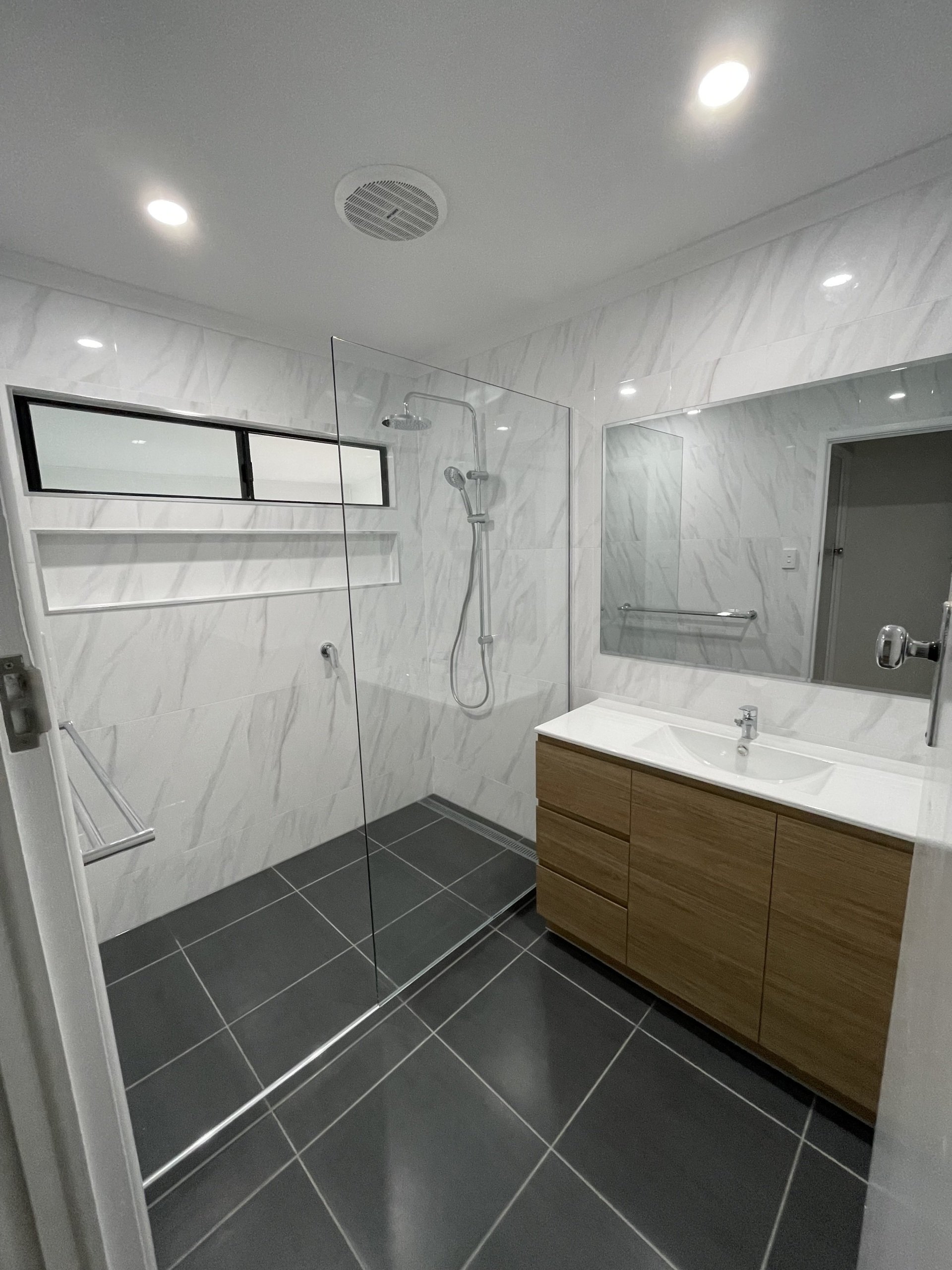 Gallery | Renovated Bathrooms | Mackay | Suter Quality Homes